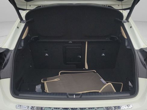 Certified 2018 Mercedes-Benz GLA 250 image 9