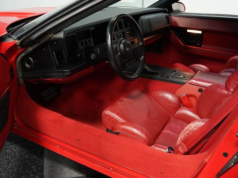 Used 1989 Chevrolet Corvette Coupe image 4