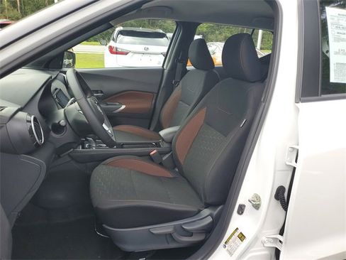 Certified 2024 Nissan Kicks SR image 14