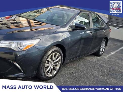 Used 2016 Toyota Camry XLE image 5