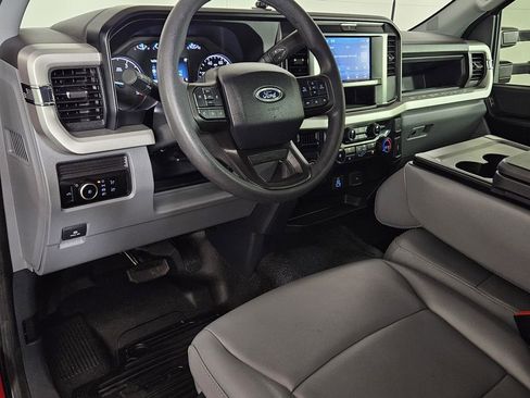 Used 2025 Ford F350 XL w/ XL Chrome Package RWD image 9