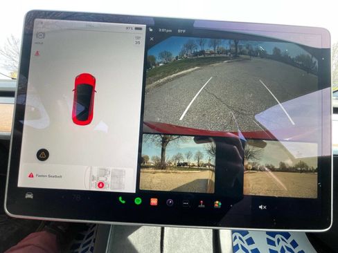 Used 2021 Tesla Model 3 Standard Range Plus image 17