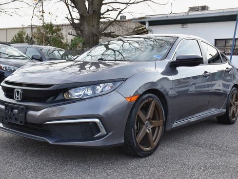 Used 2019 Honda Civic LX image 2