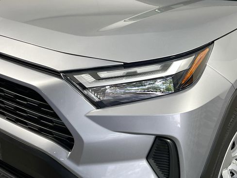 Used 2024 Toyota RAV4 LE image 12