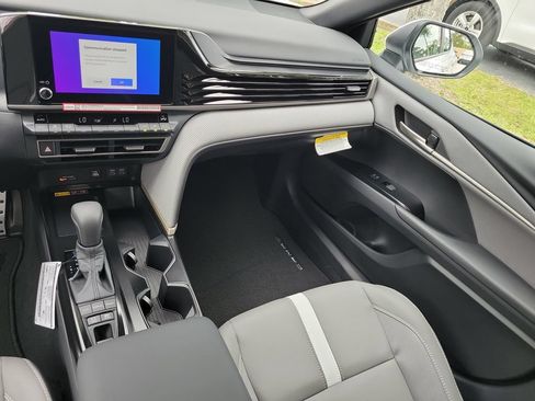 New 2026 Toyota Camry SE w/ Convenience Package FWD image 28
