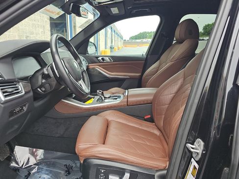 Used 2023 BMW X5 xDrive40i w/ Premium Package AWD/4WD image 6