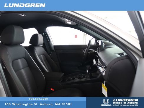 Used 2025 Honda Civic Sport image 15