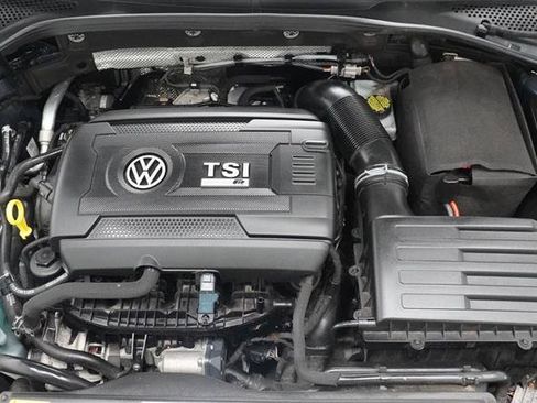 Used 2016 Volkswagen Golf R 4-Door AWD/4WD image 25