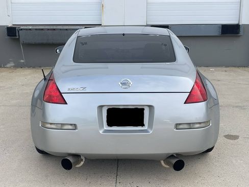 Used 2005 Nissan 350Z Performance RWD image 4