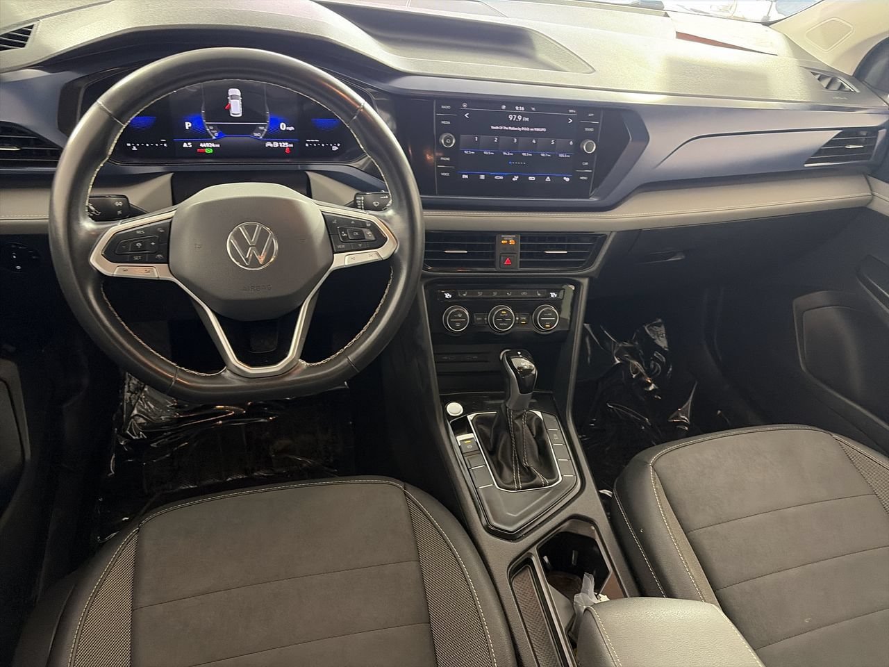 Used 2024 Volkswagen Taos SE FWD image 21