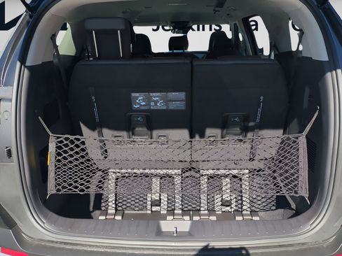 New 2026 Kia Carnival FWD image 11
