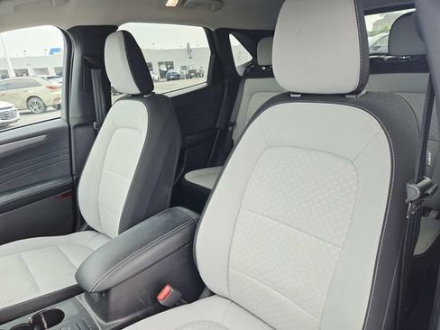 Used 2023 Ford Escape Active FWD image 7