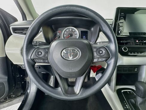 Certified 2022 Toyota Corolla Cross L AWD/4WD image 11