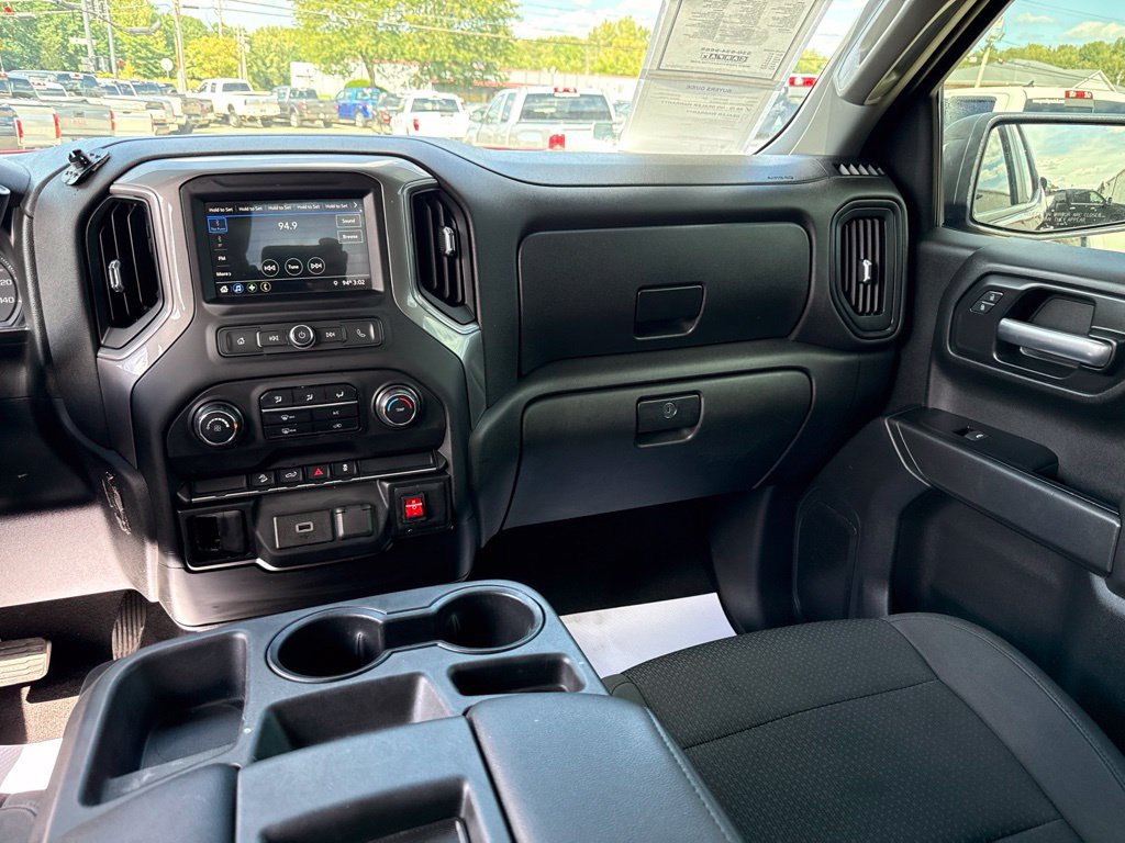 Used 2019 Chevrolet Silverado 1500 Custom Trail Boss w/ Custom Convenience Package AWD/4WD image 10