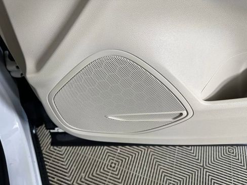 Used 2023 Buick Envision Preferred FWD image 29