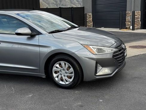 Used 2019 Hyundai Elantra SE w/ Cargo Package FWD image 36
