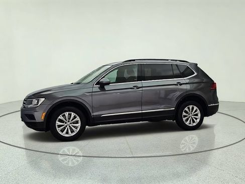 Used 2018 Volkswagen Tiguan SEL AWD/4WD image 3