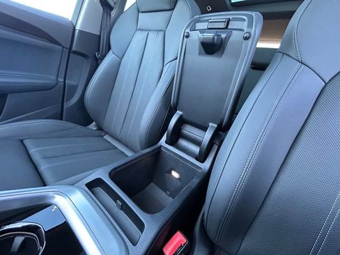 New 2025 Audi Q5 Premium Plus image 31