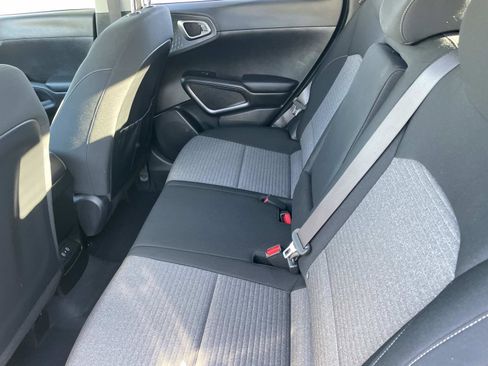 Used 2023 Kia Soul EX image 24