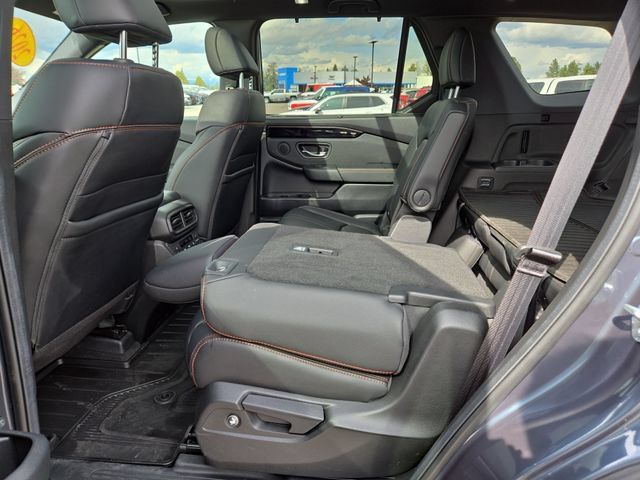 Used 2026 Honda Pilot TrailSport image 33