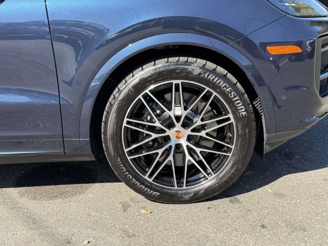 Used 2026 Porsche Cayenne S AWD/4WD image 12
