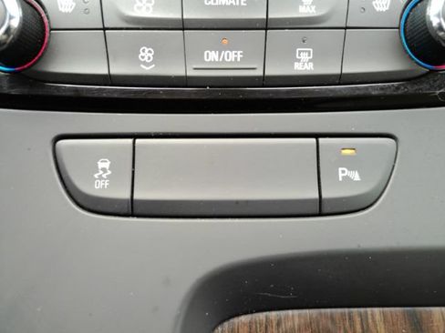 Used 2017 Buick LaCrosse Essence FWD image 48