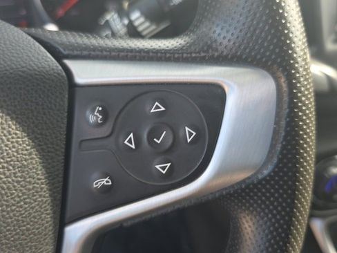 Used 2022 GMC Terrain SLE w/ Driver Convenience Package image 17