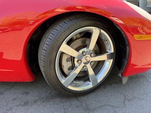 Used 2005 Chevrolet Corvette Coupe w/ Preferred Equipment Group RWD image 33