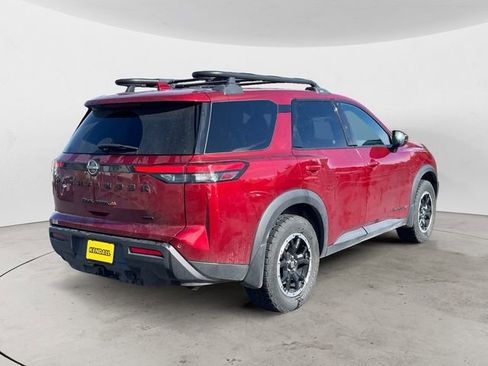 Used 2024 Nissan Pathfinder Rock Creek AWD/4WD image 5