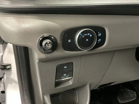 Used 2025 Ford Transit 350 XLT image 8