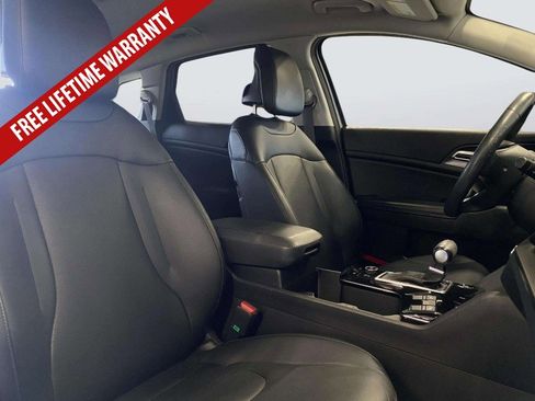 Used 2023 Kia Sportage EX FWD image 32