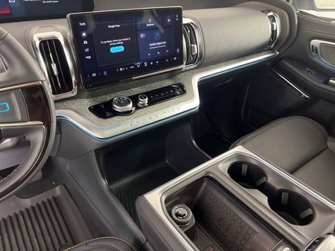 New 2025 Ford Expedition Tremor image 29