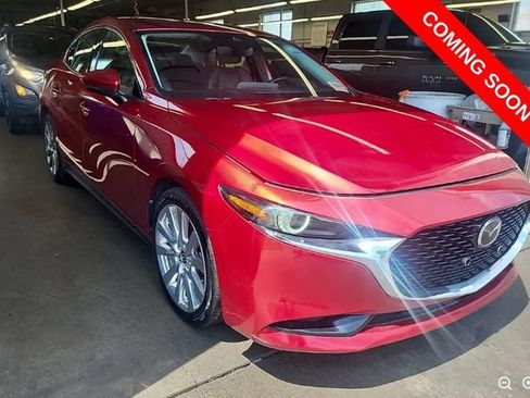 Used 2019 MAZDA MAZDA3 Sedan w/ Premium Package FWD image 4