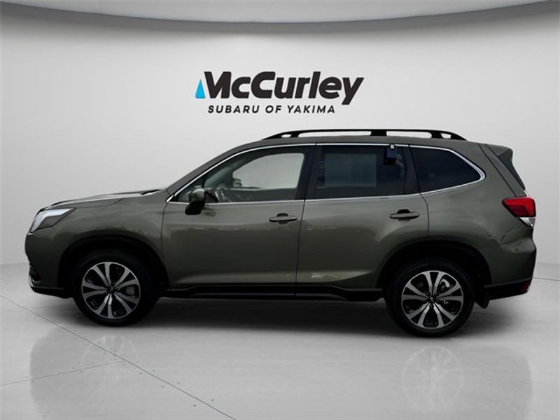Certified 2022 Subaru Forester Limited image 1