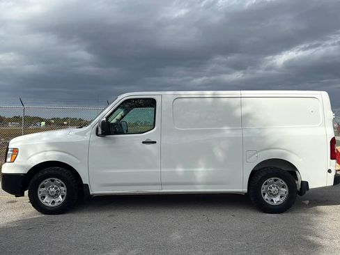 Used 2018 Nissan NV 3500 SV w/ Navigation Package image 2