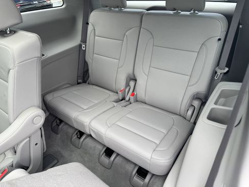 Used 2023 GMC Acadia SLT w/ Preferred Package AWD/4WD image 7