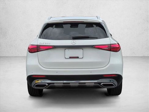 Used 2026 Mercedes-Benz GLC 300 image 7