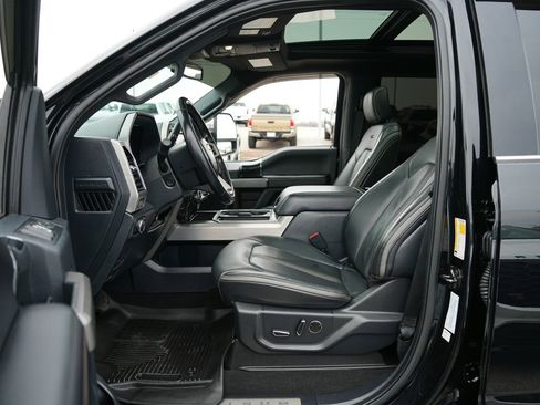 Used 2022 Ford F250 Platinum w/ Tremor Off-Road Package image 21