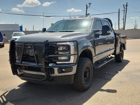 Used 2025 Ford F350 Lariat w/ Black Appearance Package AWD/4WD image 1