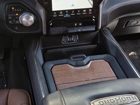 Used 2024 RAM 1500 Limited AWD/4WD image 12
