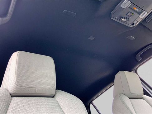 Used 2025 Toyota 4Runner SR5 RWD image 14