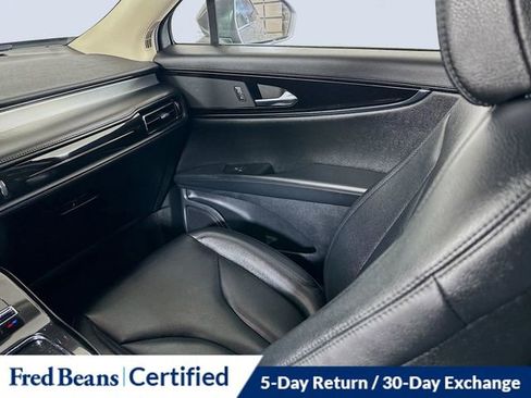 Used 2022 Lincoln Nautilus AWD w/ Premium Package image 25