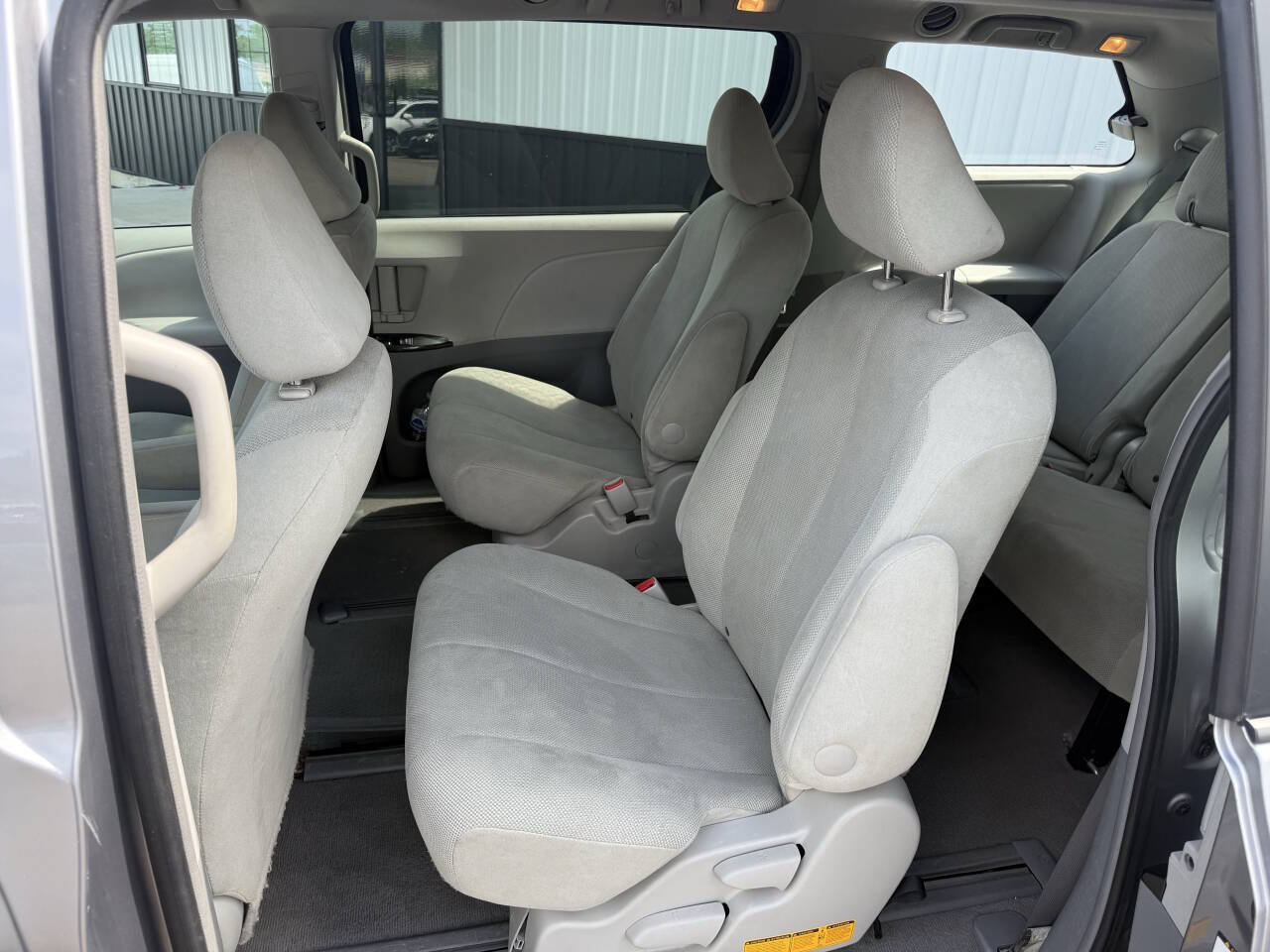 Used 2011 Toyota Sienna FWD image 19
