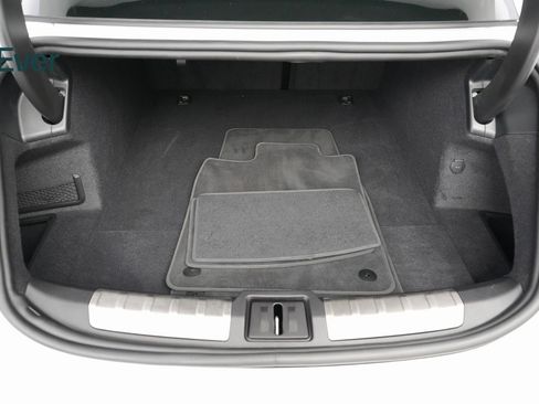 Used 2021 Porsche Taycan 4S image 24