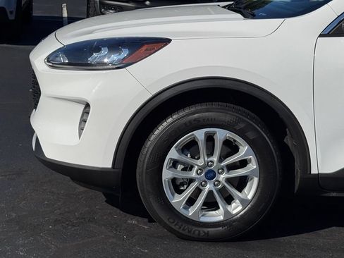 Used 2022 Ford Escape SE w/ Cold Weather Package AWD/4WD image 34