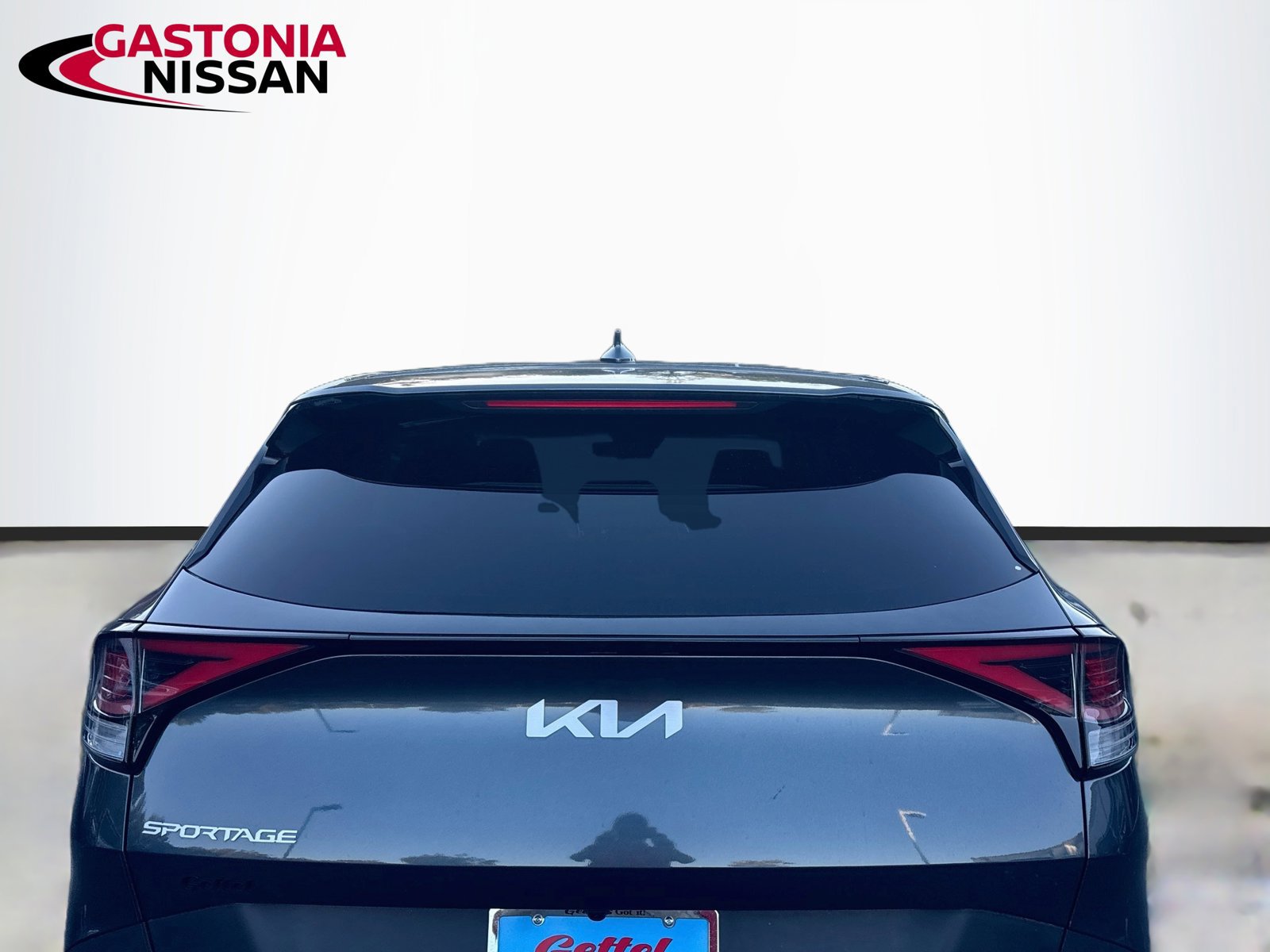 Used 2023 Kia Sportage EX FWD image 7
