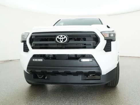 New 2025 Toyota Tacoma SR5 image 31