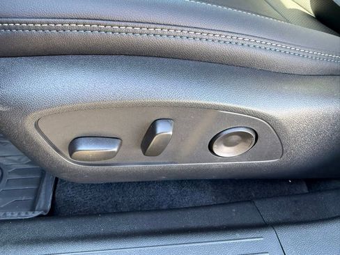 New 2026 Chevrolet Equinox EV LT image 11