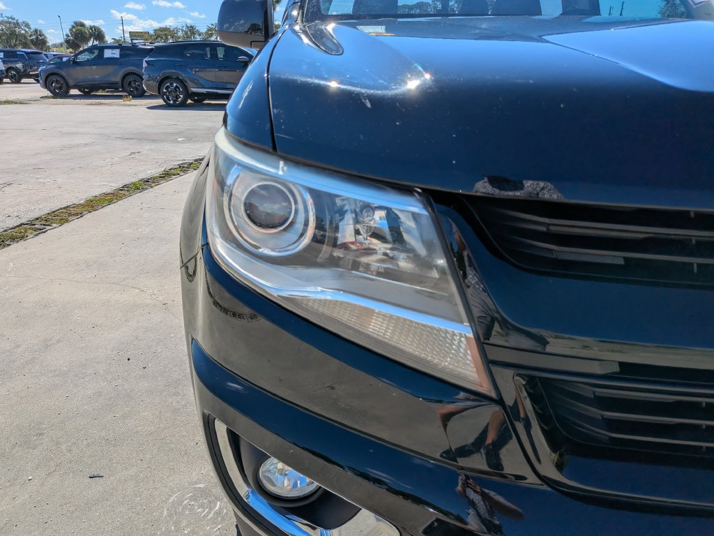 Used 2018 Chevrolet Colorado Z71 w/ Z71 Midnight Edition AWD/4WD image 11
