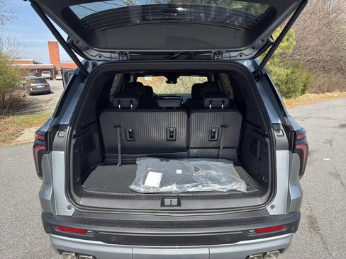 New 2026 Chevrolet Traverse LT w/ Sun and Wheel Package image 20